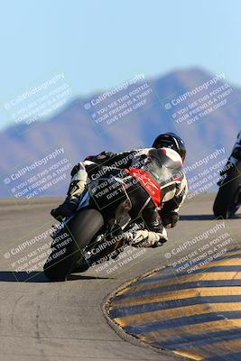 media/Jan-14-2022-Apex Assassins (Fri) [[4609ad47be]]/Trackday 2/Session 3/Turn 12 Backside/